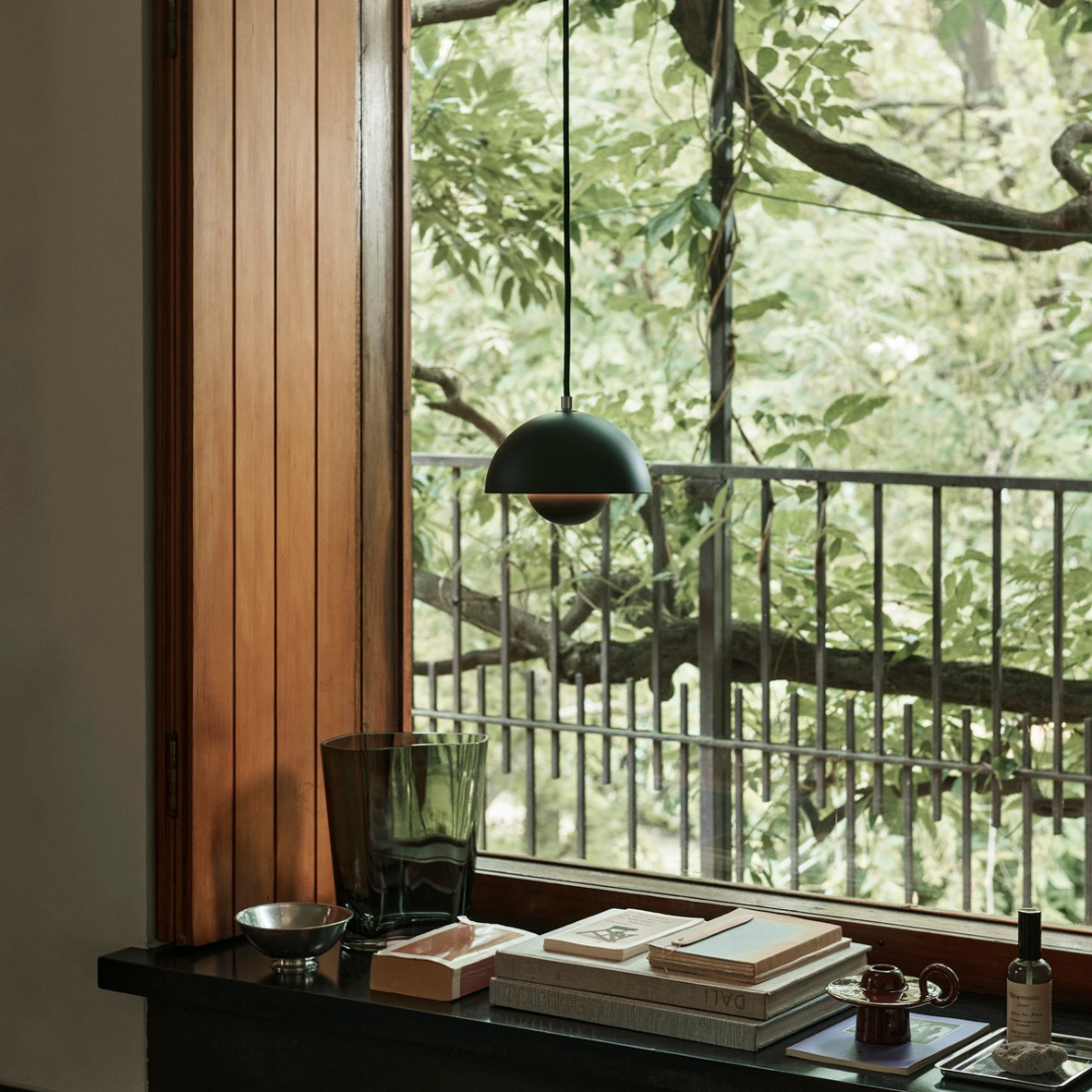 Verner Panton : Flowerpot VP10 Pendant Lamp for &tradition