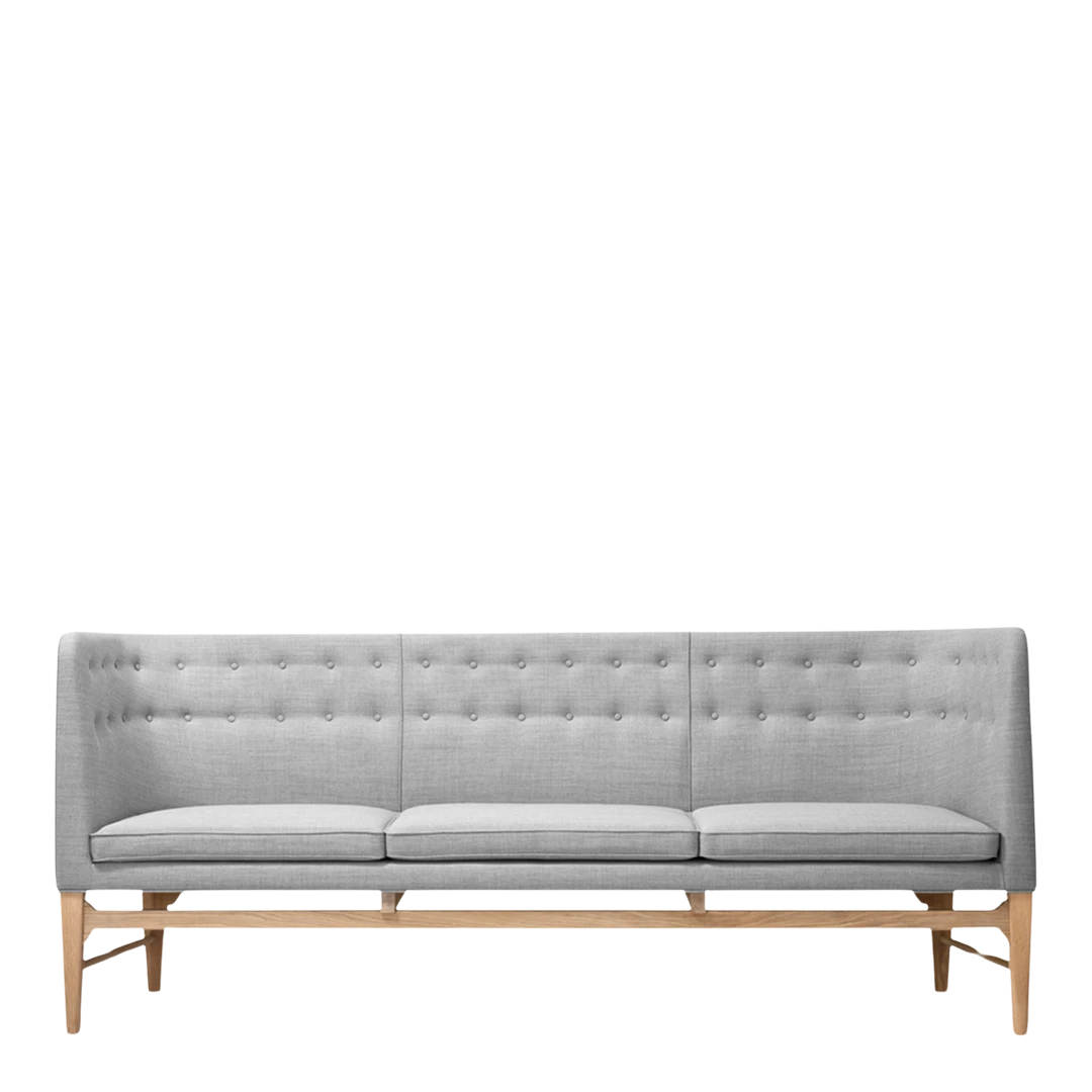 Arne Jacobsen & Flemming Lassen : Mayor AJ5 Sofa for &Tradition