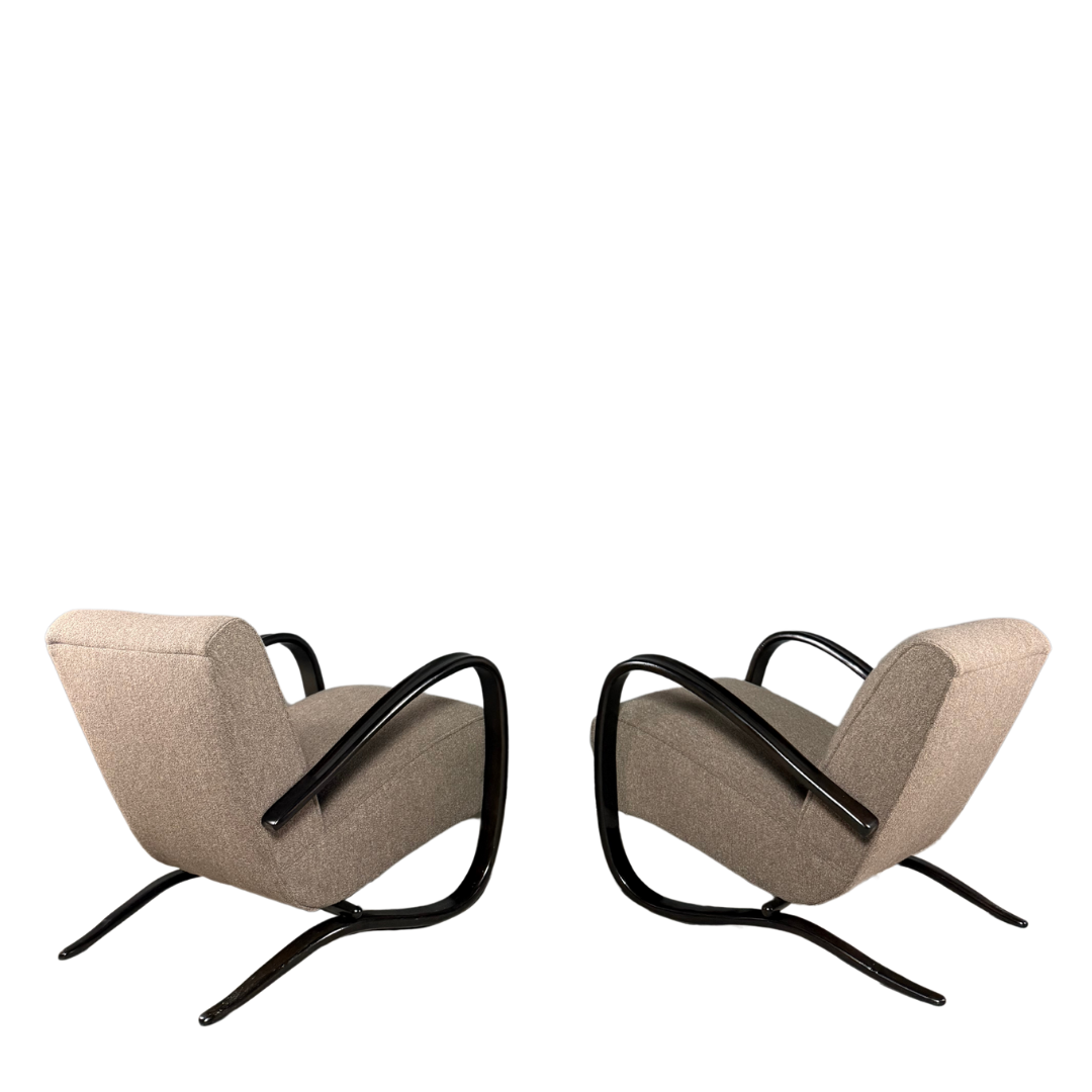 1930s Jindřich Halabala : pair of H269 lounge chairs, Czech