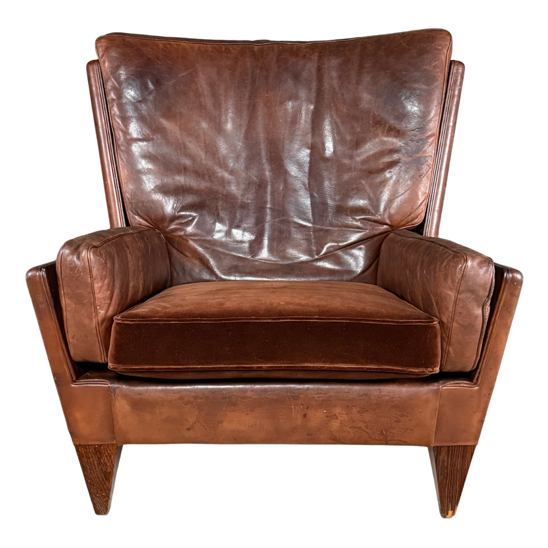 1960s Illum Wikkelso : Model V11 leather lounge chair + ottoman