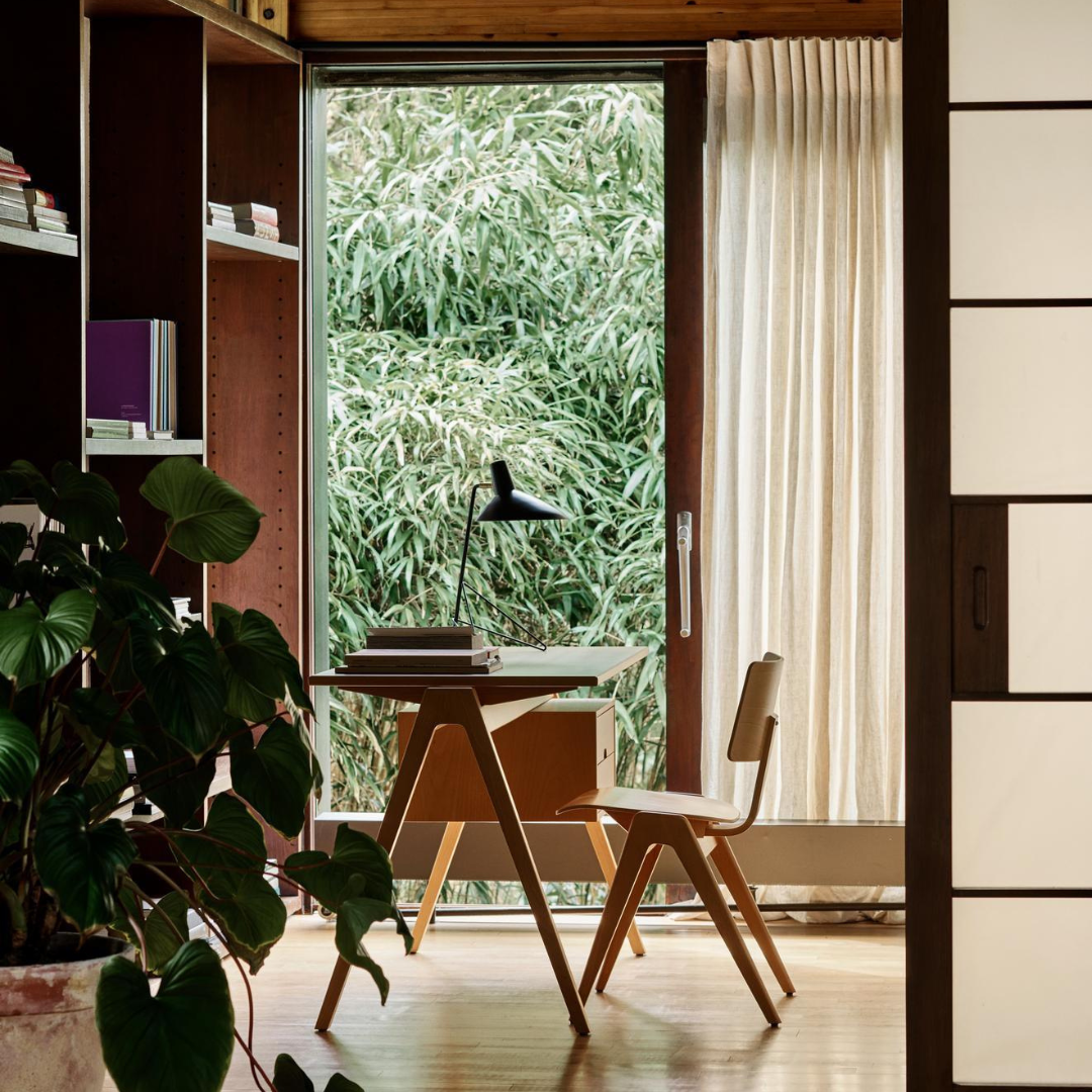 Hvidt & Mølgaard : Tripod HM9 Desk Lamp for &Tradition