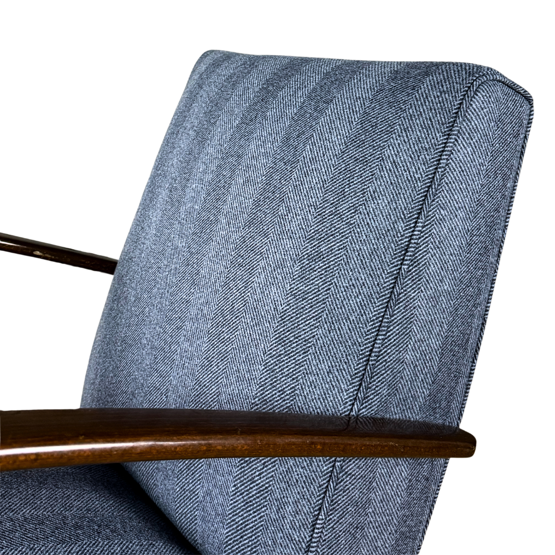 1930s Jindřich Halabala : classic bentwood model H-269 armchair