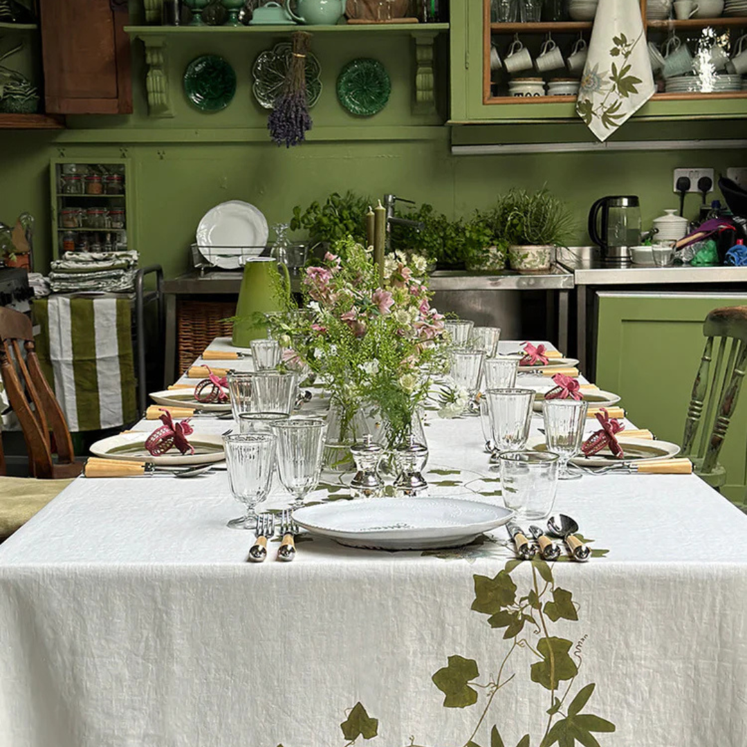 Summerill & Bishop : Passiflora Linen Tablecloth