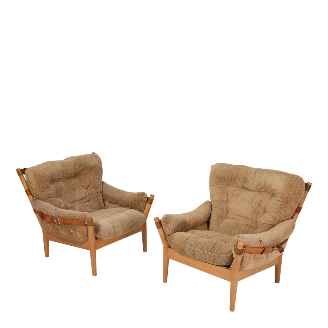 1970s John Mortensen : Model 4521 lounge chair in brown corduroy