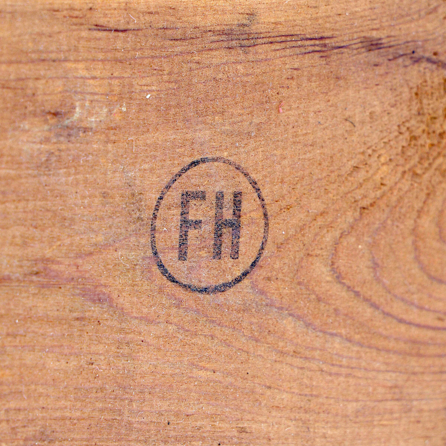 1950s Ole Wanscher : 36" mahogany coffee table w/two extensions