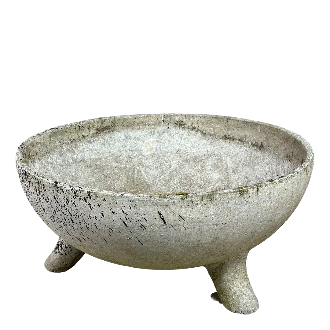1960s Willy Guhl : 19" daim. footed concrete planter, Switzerland