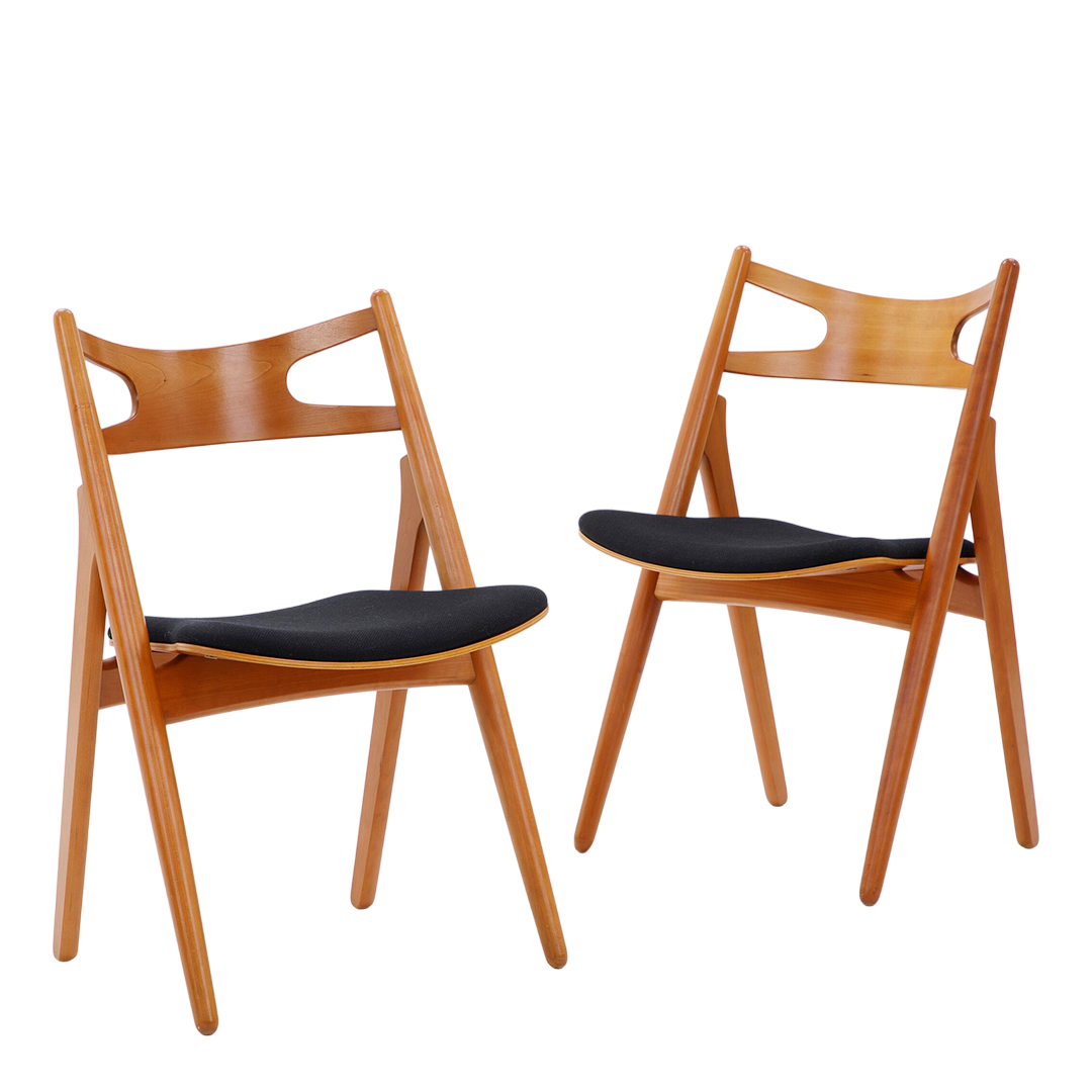 1952 Hans J. Wegner : "The Saw Horse Chair" in cherrywood & wool