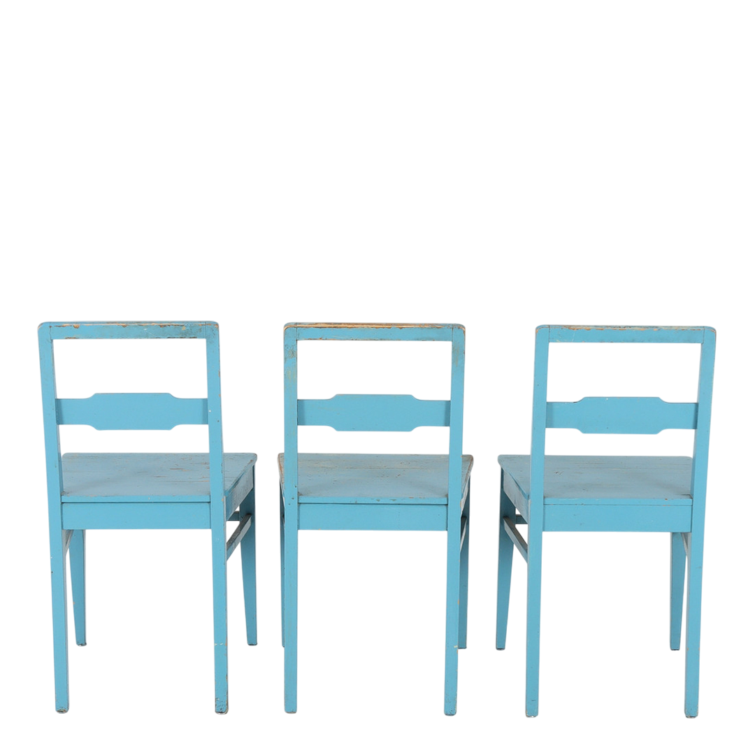 1950s European : simple pinewood side chair in Robin's Egg blue