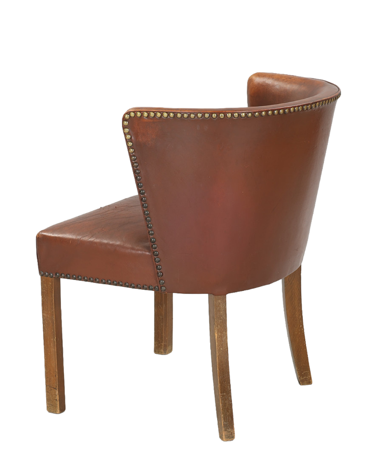 1941 Fritz Hansen : model 1514 leather armchair w/brass tack detail