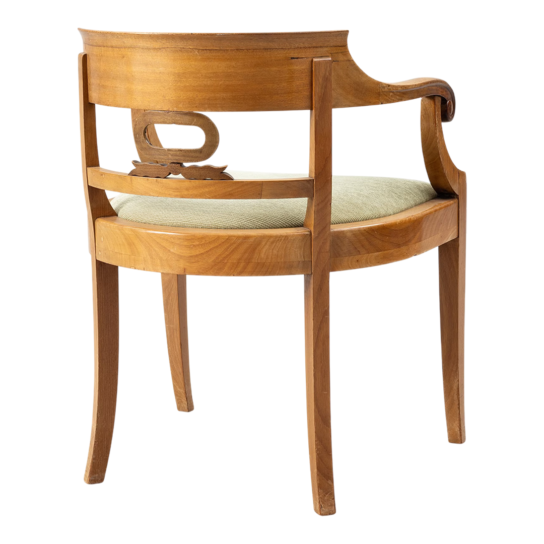 1830s Karl Johan : scroll arm mahogany armchair w/laurel leaf detail