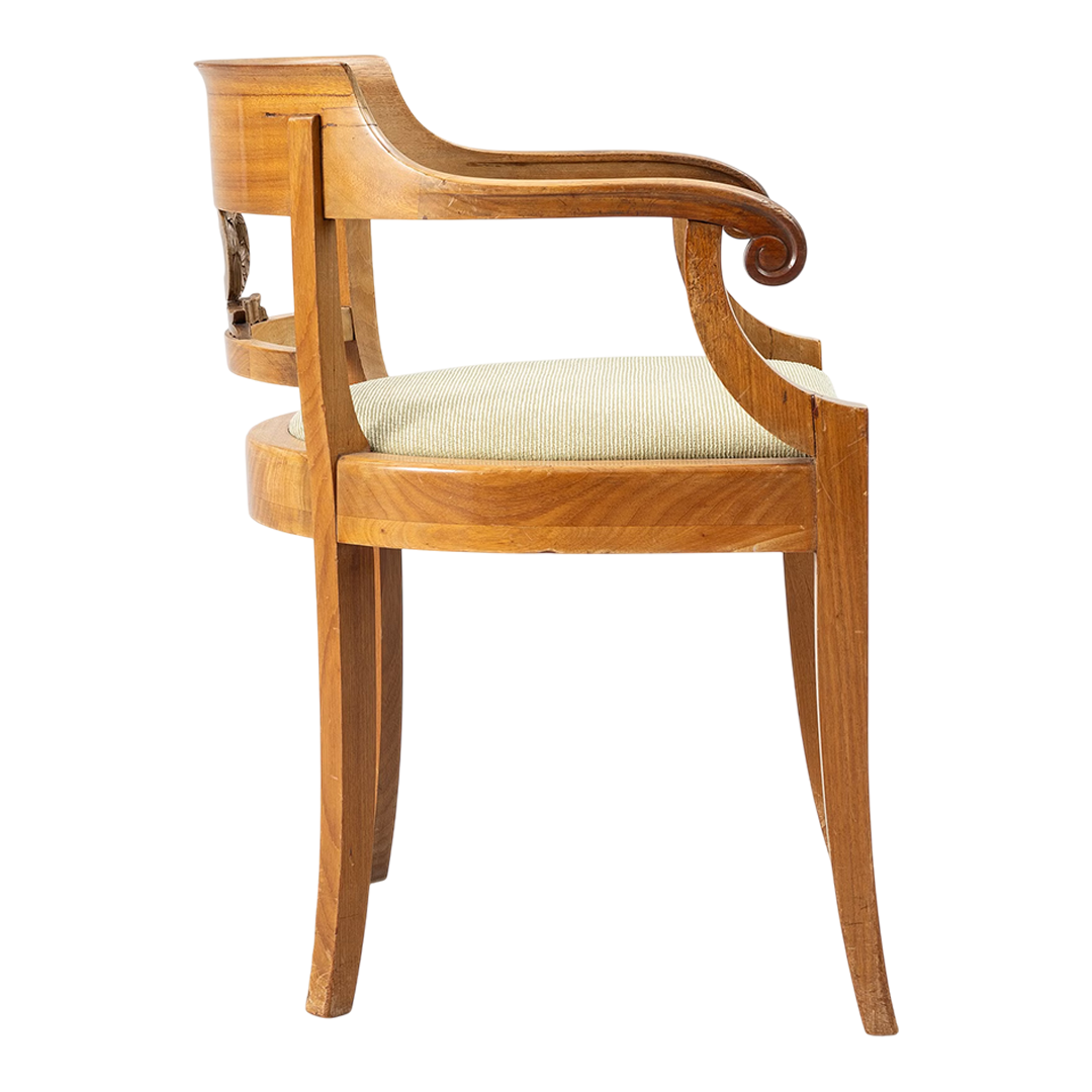 1830s Karl Johan : scroll arm mahogany armchair w/laurel leaf detail