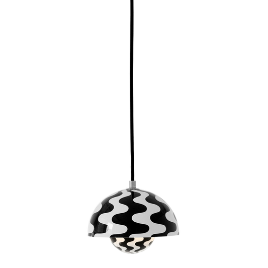 Verner Panton : Flowerpot VP10 Pendant Lamp for &tradition