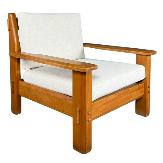 1970s French : solid oakwood lounge chair, visible joinery, new upholstery