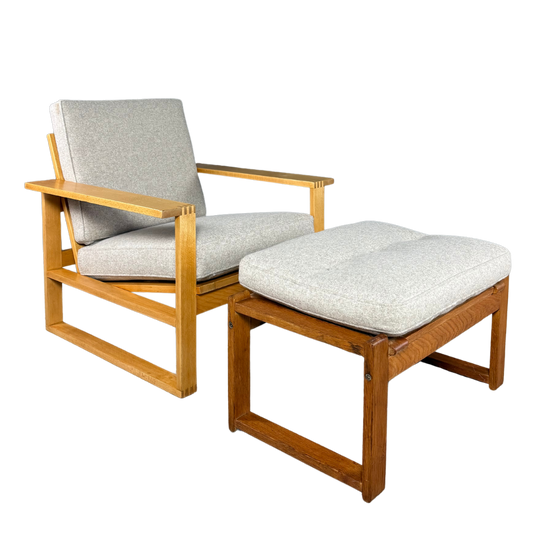 1960s Danish Design : solid beech lounge + ottoman, Mogensen style