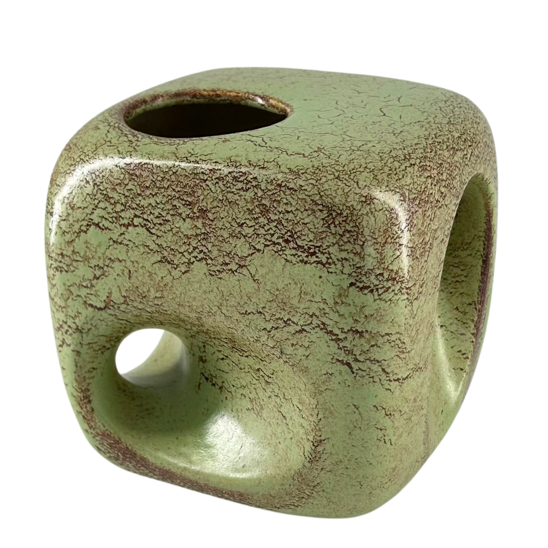 1970s Roberto Rigon : "cube" vase, screziato verde glaze