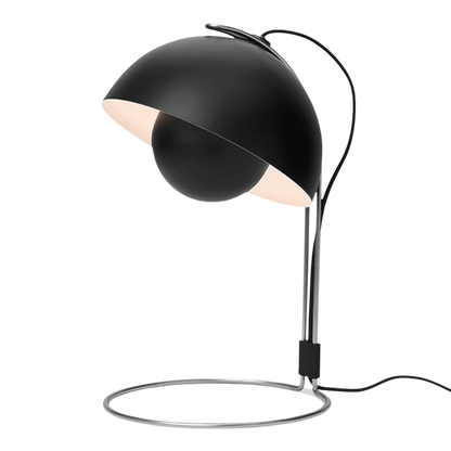 Verner Panton : Flowerpot VP4 Desk Lamp for &tradition