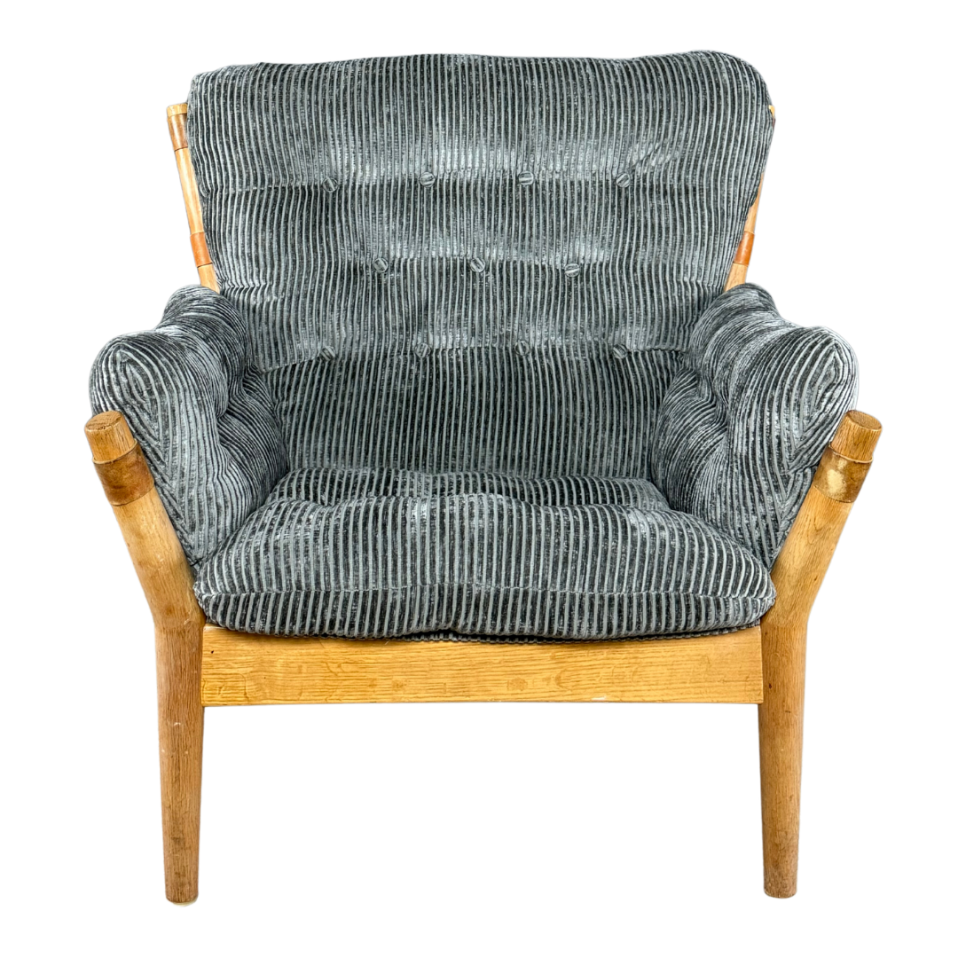 1970s John Mortensen : Model 4521 lounge chair in grey corduroy