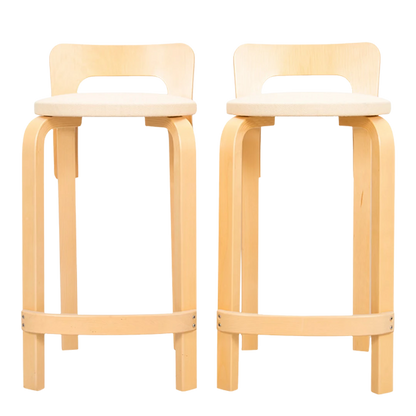 1930s design Alvar Aalto : model K65 padded birchwood counter stools