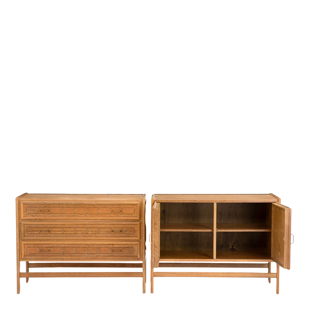 Late 1970s Danish design : paneled oakwood cabinet