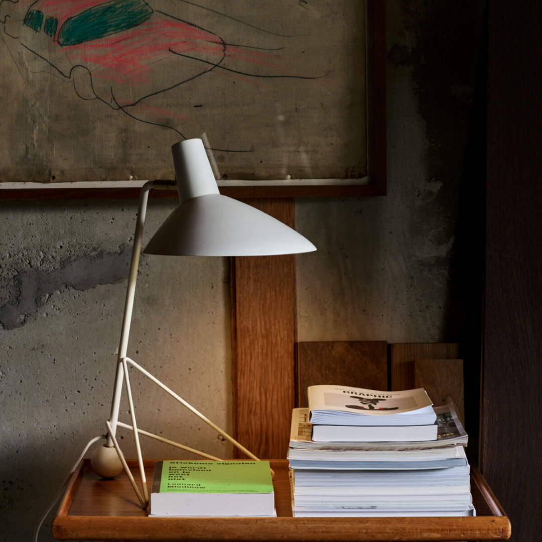 Hvidt & Mølgaard : Tripod HM9 Desk Lamp for &tradition