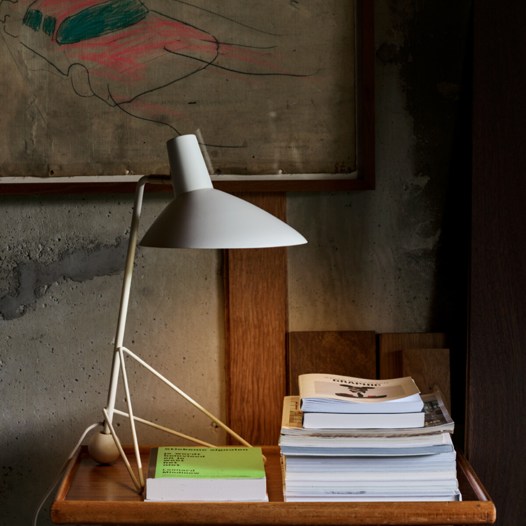 Hvidt & Mølgaard : Tripod HM9 Desk Lamp for &Tradition