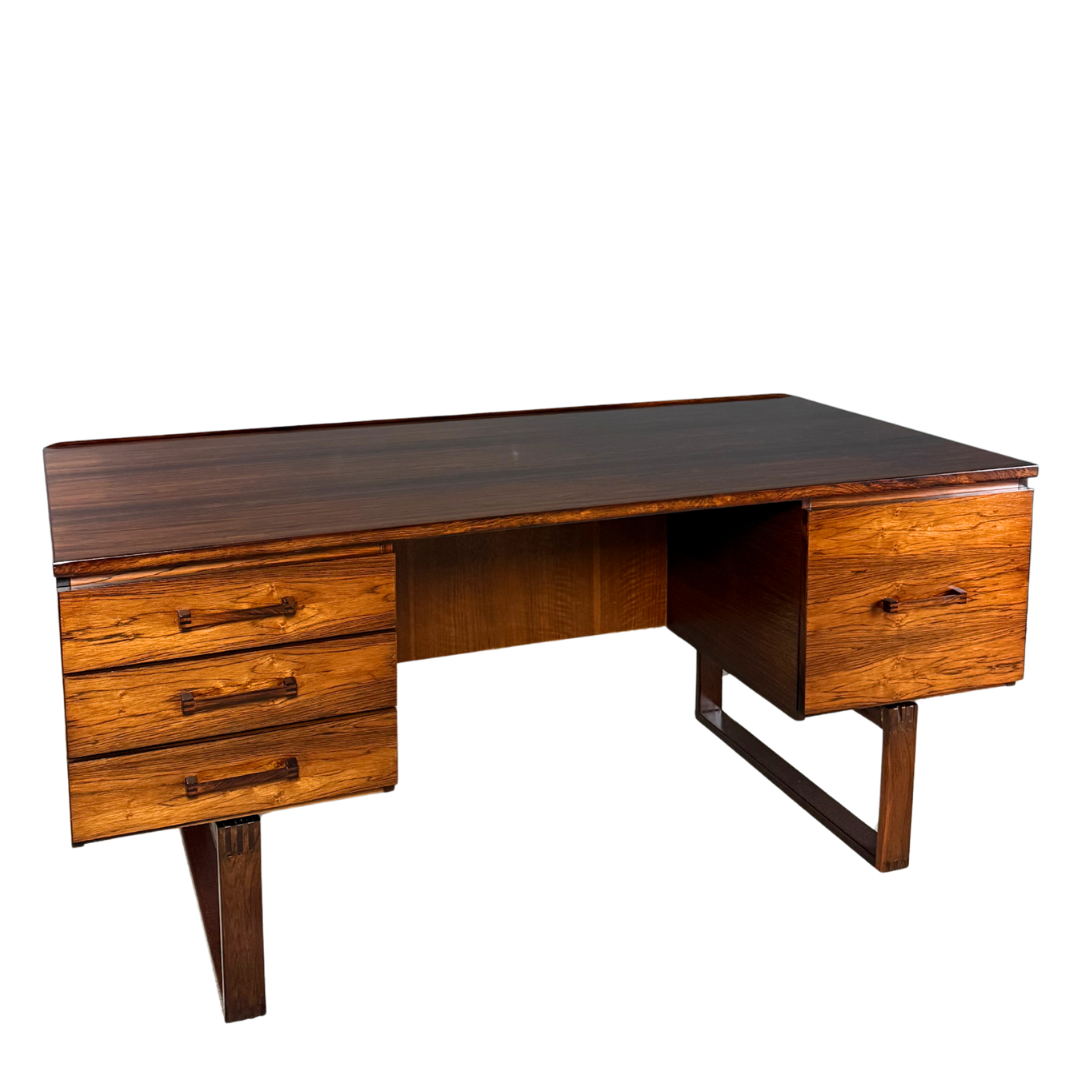 1960s Drylund : rosewood desk on runner legs, Denmark