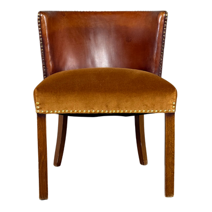 1940 Fritz Hansen : Model 1514 barrel back leather side chair
