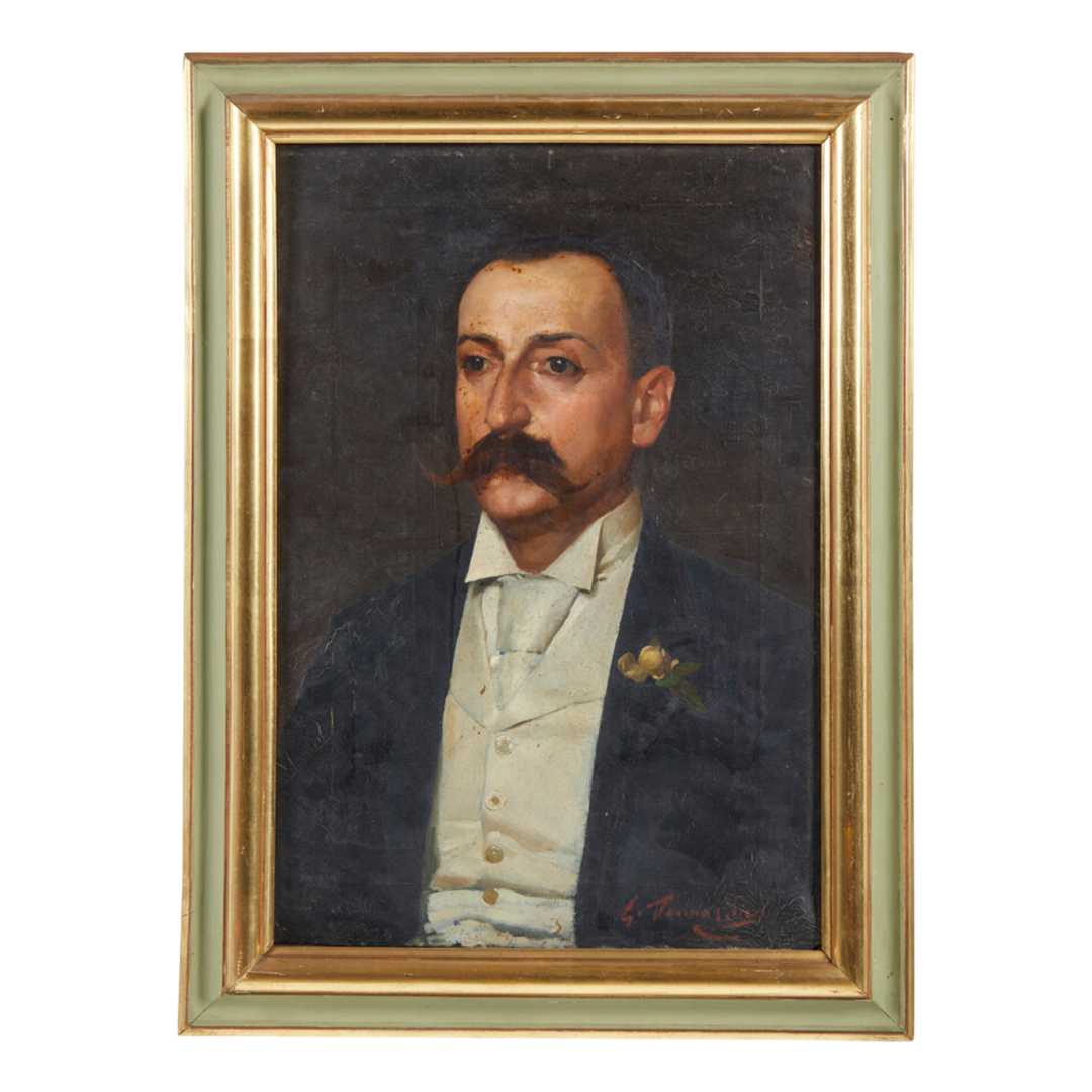 c1900 Giuseppe Pennasilico : portrait of an Italian suited gentleman