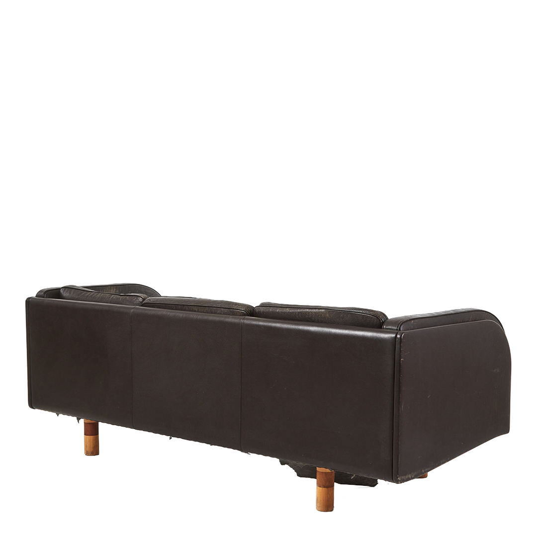 1979 Jørgen Gammelgaard : 3-seat brown leather EJ20 sofa, Denmark