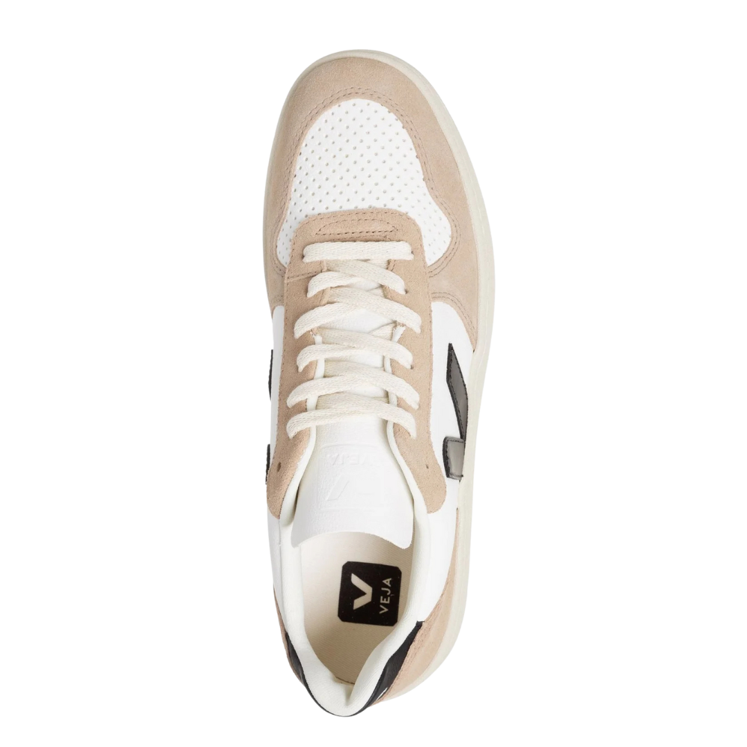 Veja : V-10 Leather,  Extra White Black Sahara