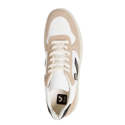 Veja : V-10 Leather,  Extra White Black Sahara