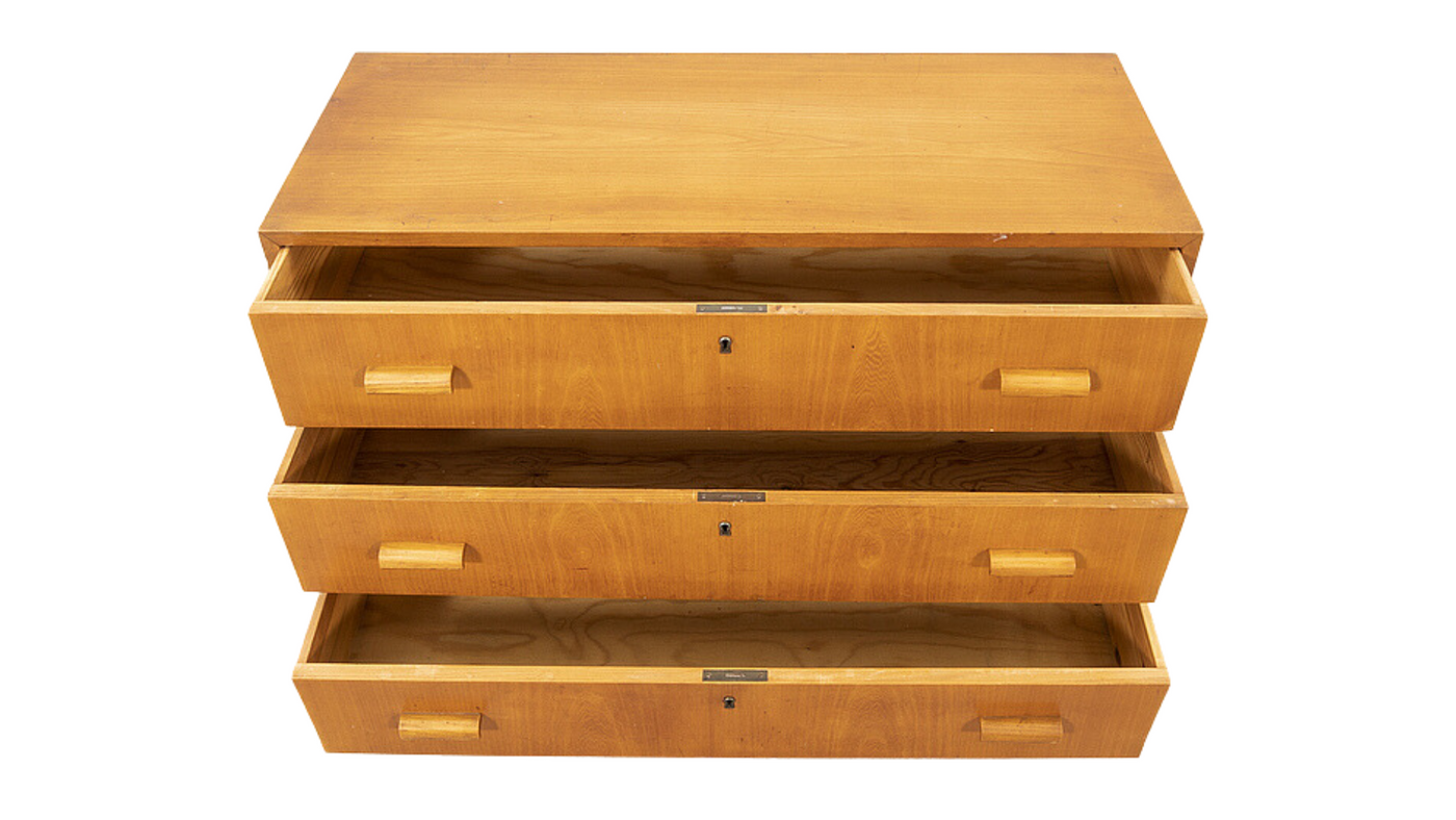 1940 Swedish elmwood 3-drawer dresser