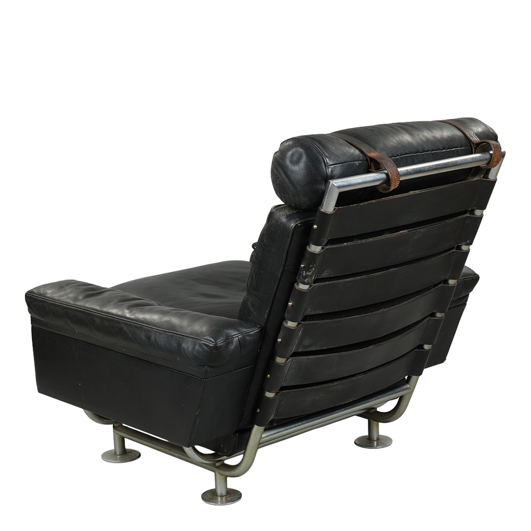 1970s Illum Wikkelsø : Model 500 black leather & steel lounge chair, Denmark