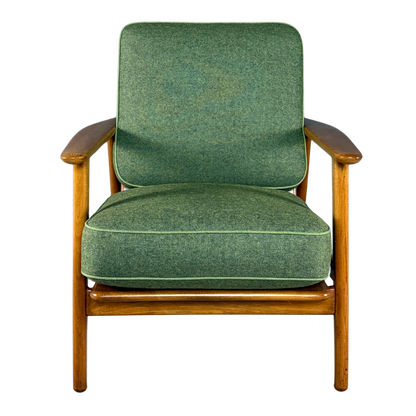 1952 Hans J Wegner : classic GE 233 oakwood lounge chair + ottoman