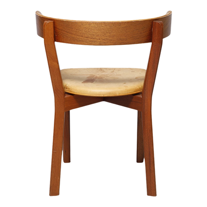 1970s Jørgen Gammelgaard : Model 7 leather side chair with curved back