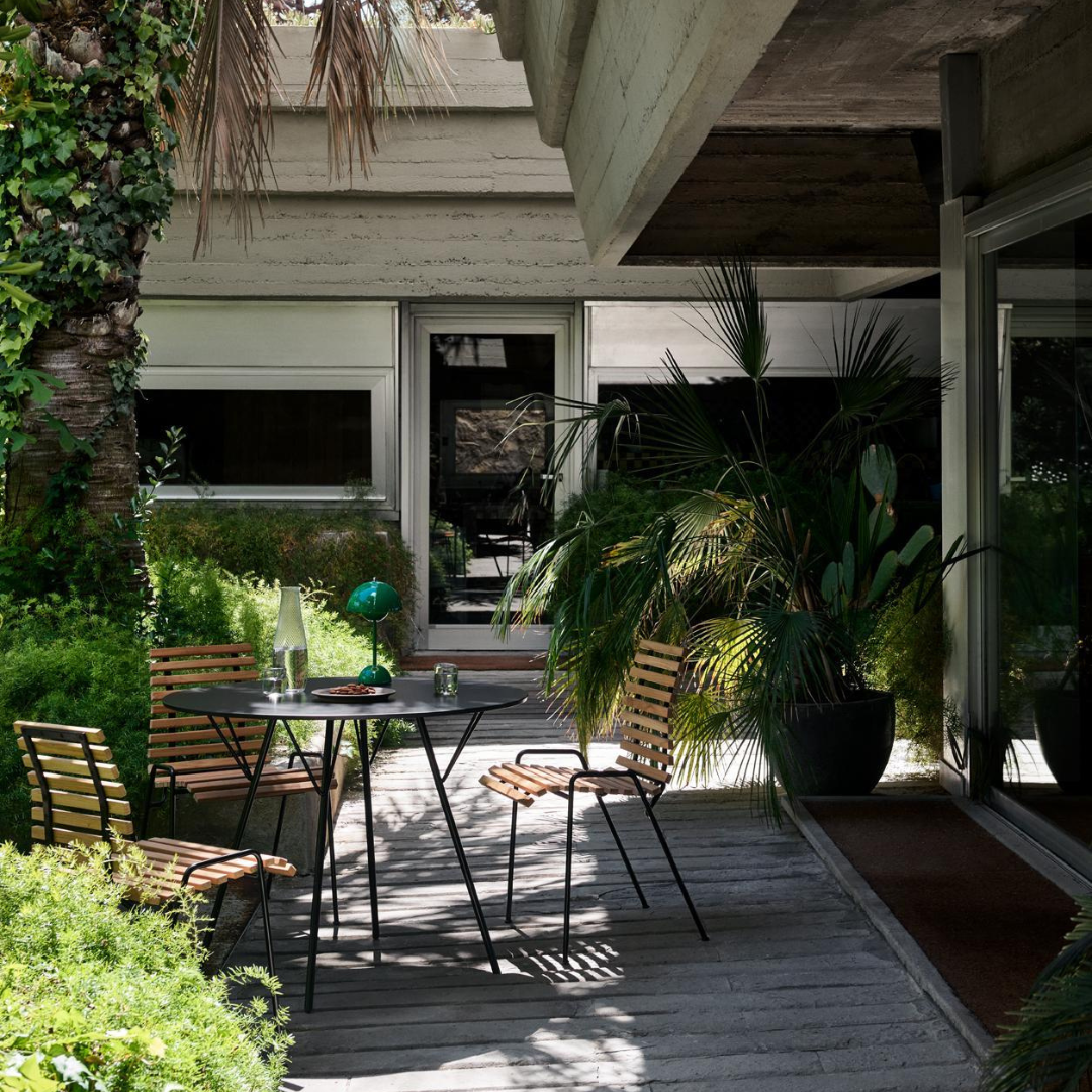 Robin Day : RFH Terrace Table RD6 for &Tradition