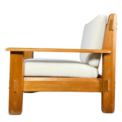 1970s French : solid oakwood lounge chair, visible joinery, new upholstery