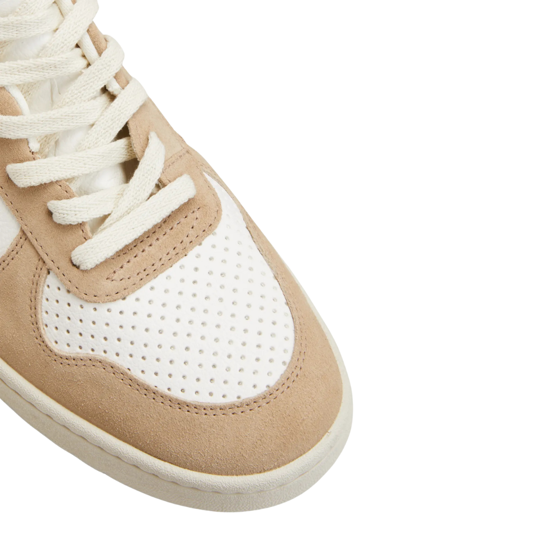 Veja : V-10 Leather,  Extra White Black Sahara