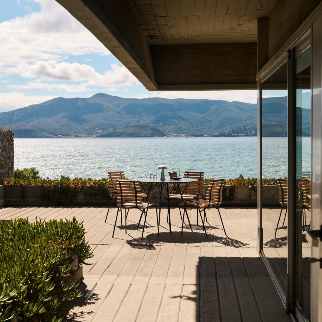 Robin Day : RFH Terrace Table RD6 for &Tradition