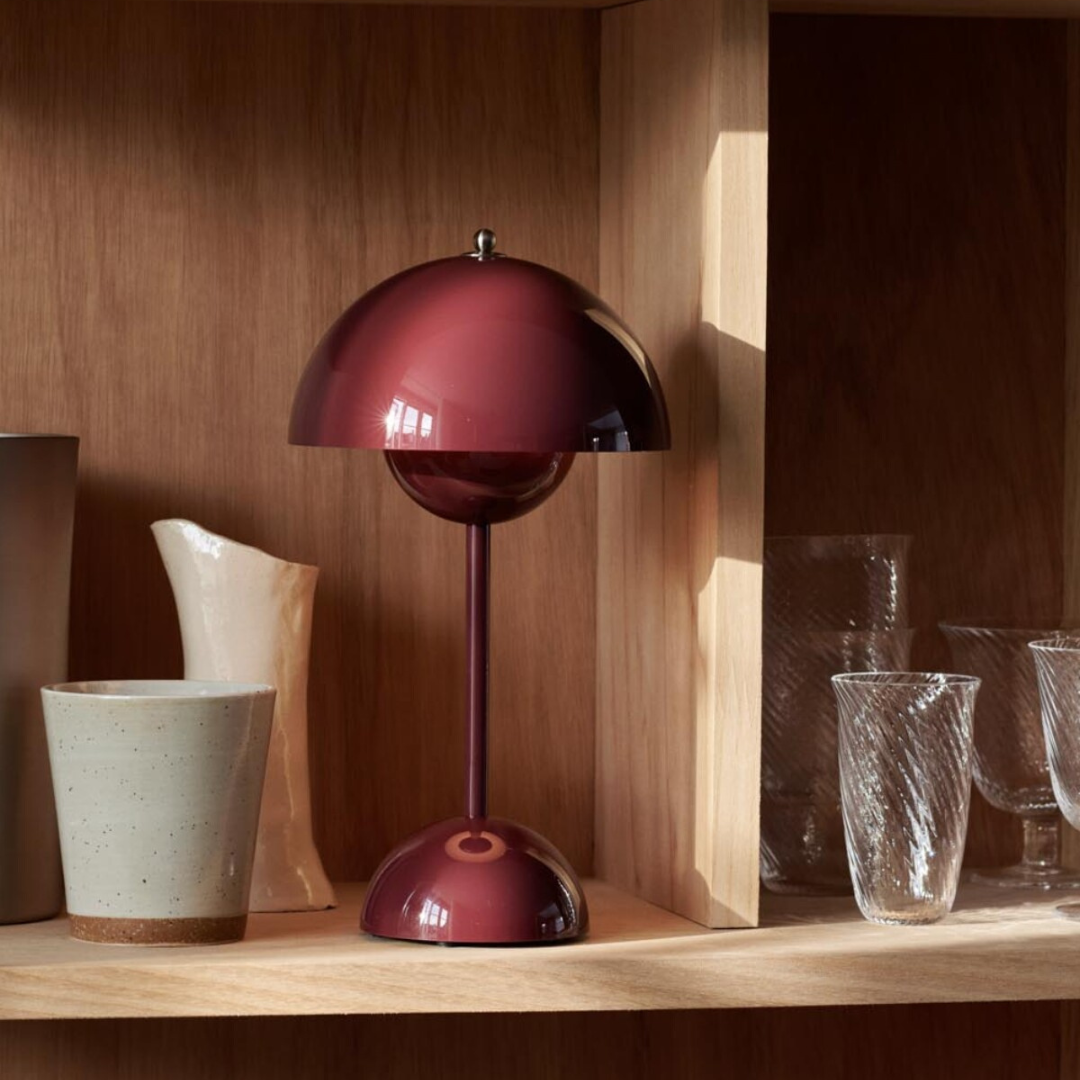 Verner Panton : Flowerpot VP9 Portable Table Lamp for &Tradition