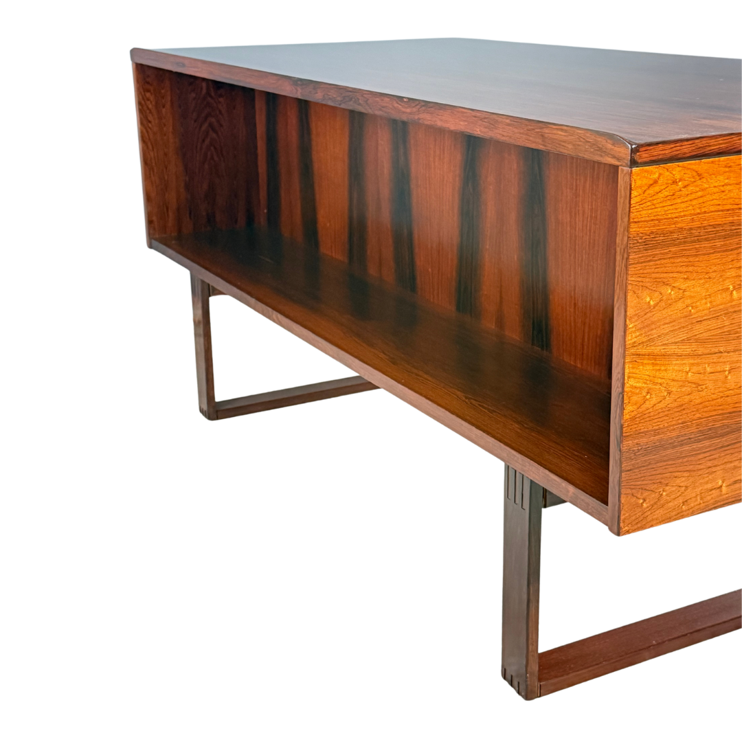 1960s Drylund : rosewood desk on runner legs, Denmark