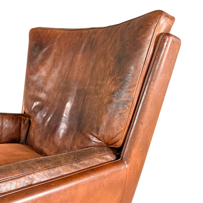 1960s Illum Wikkelso : Model V11 leather lounge chair + ottoman