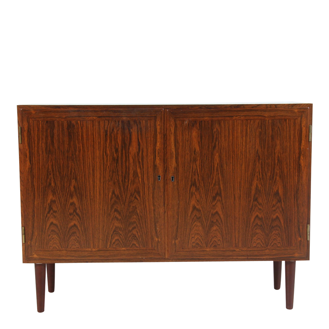 1960s Kai Winding : classic tall rosewood 2-door cabinet