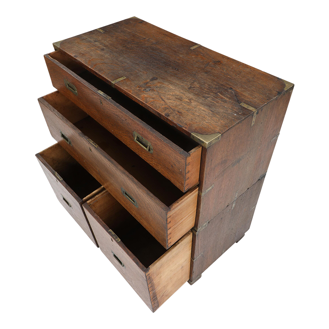 19th century English : solid oakwood military campaign chest