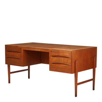 1960s Danish Design : six drawer teakwood desk
