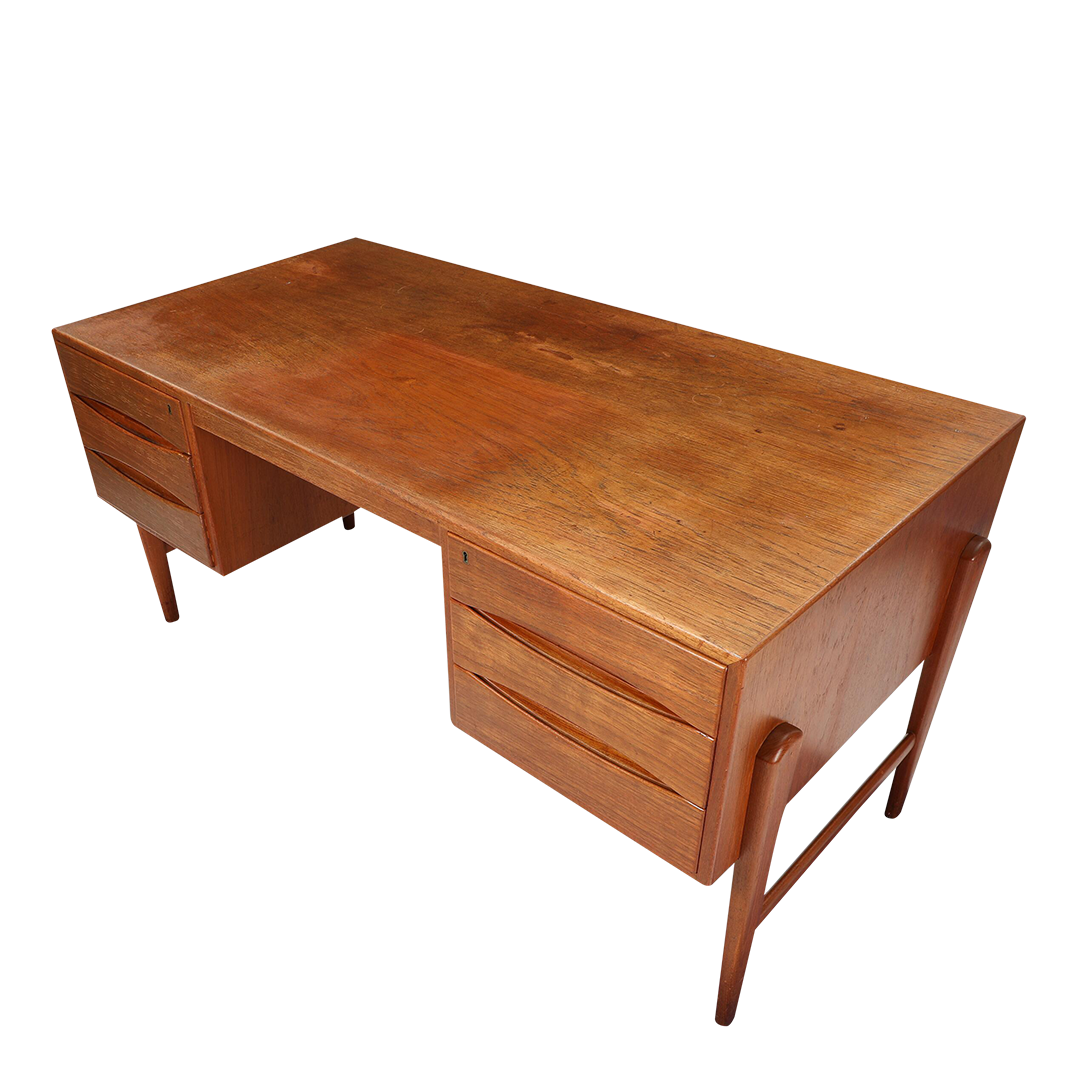 1960s Danish Design : six drawer teakwood desk