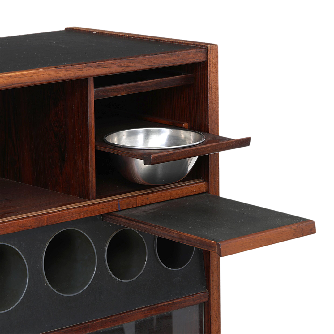 1960s Heltborg & Buck : standing rosewood bar cabinet with matching stools