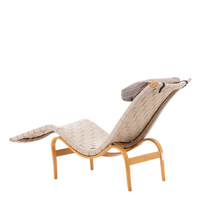 1960s Bruno Mathsson : "Pernilla 3" chaise lounge, beechwood & canvas strap