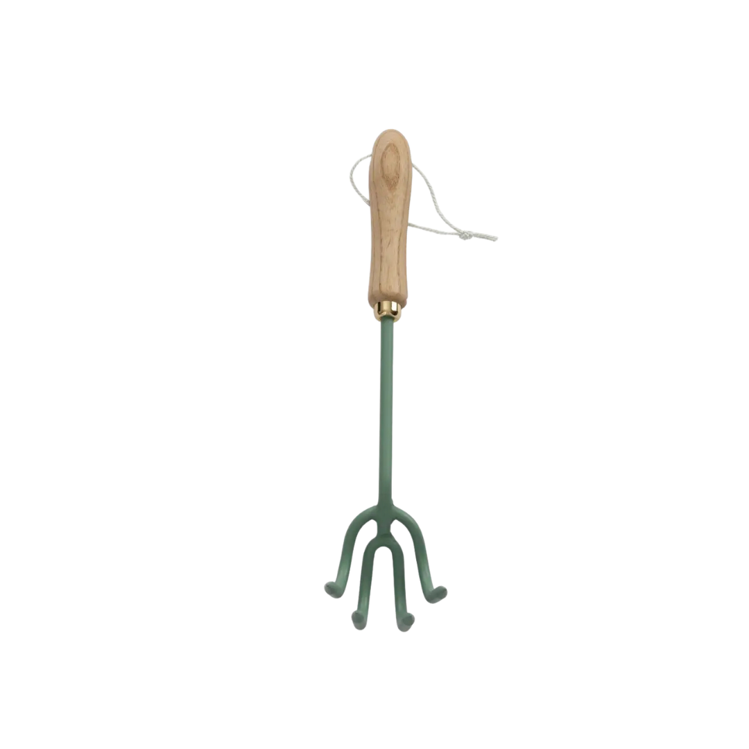 Barebones : Cultivator Garden Rake, walnut & steel