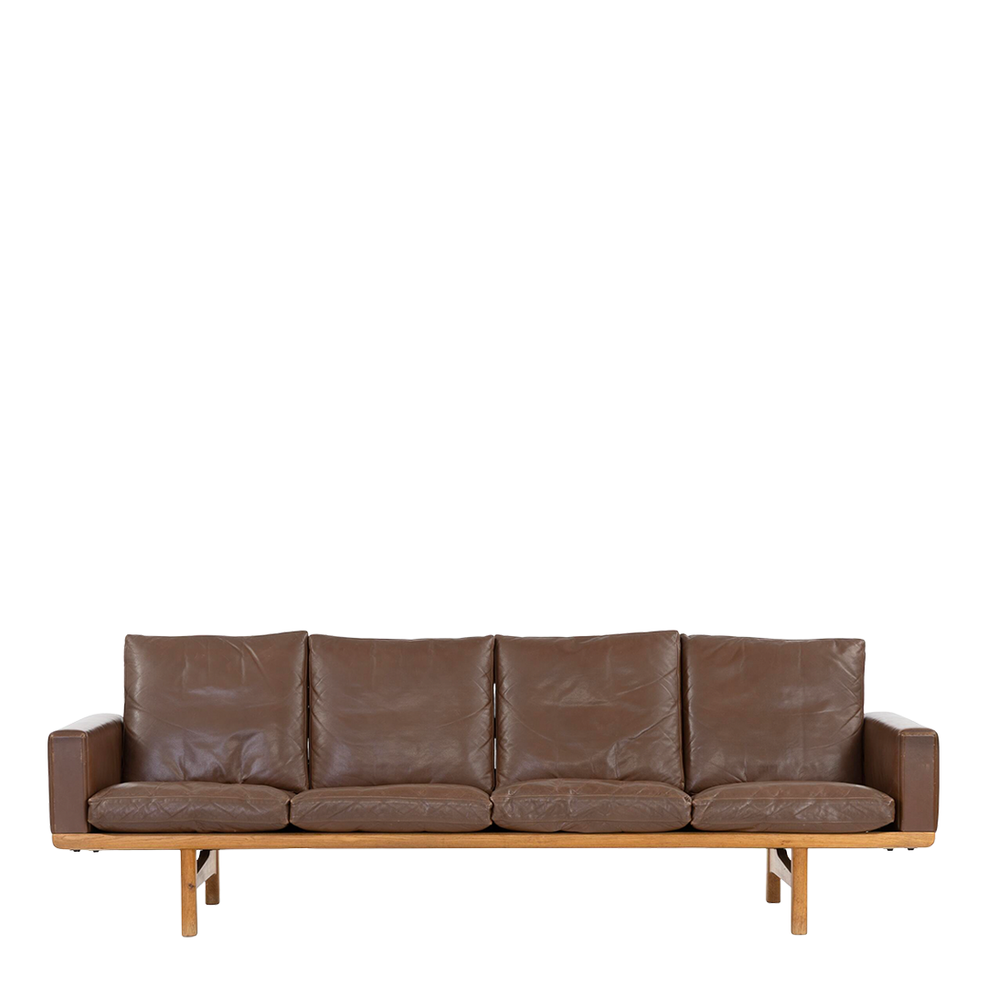 1955 Hans J Wegner : four-seat GE 235 brown leather sofa, Getama
